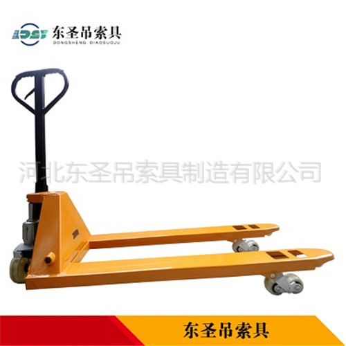 防爆手動(dòng)叉車產(chǎn)品側(cè)面整機(jī)展示圖--河北東圣吊索具制造有限公司--小型攪拌機(jī)|石材夾具|液壓堆高車|手動(dòng)叉車